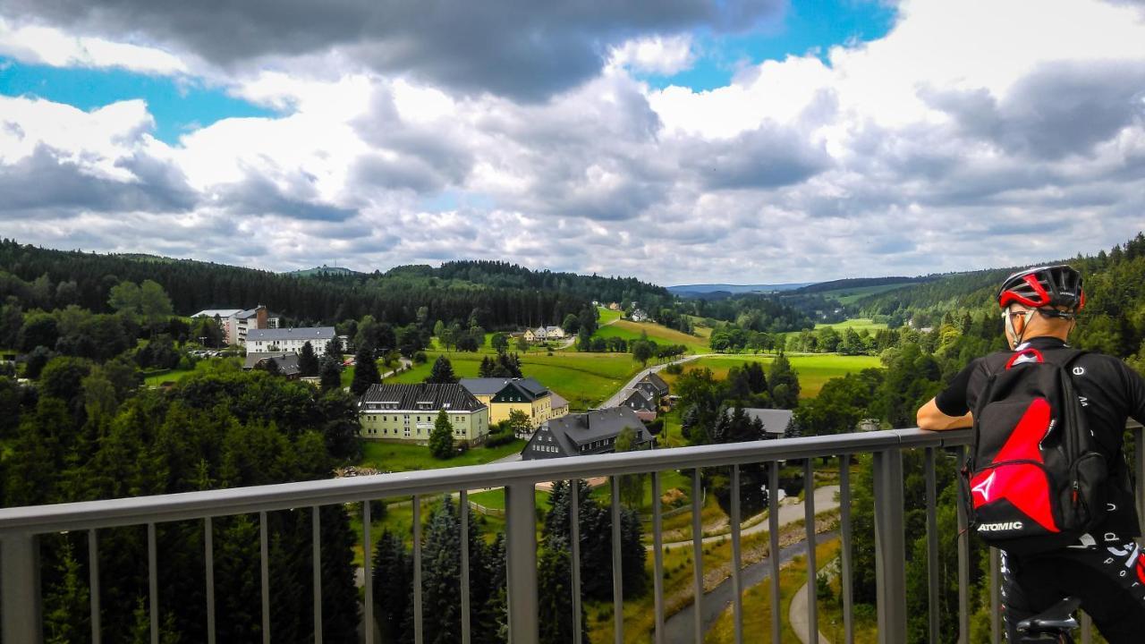 Ferienhotel Goldhuebel Neuhausen  Exteriér fotografie