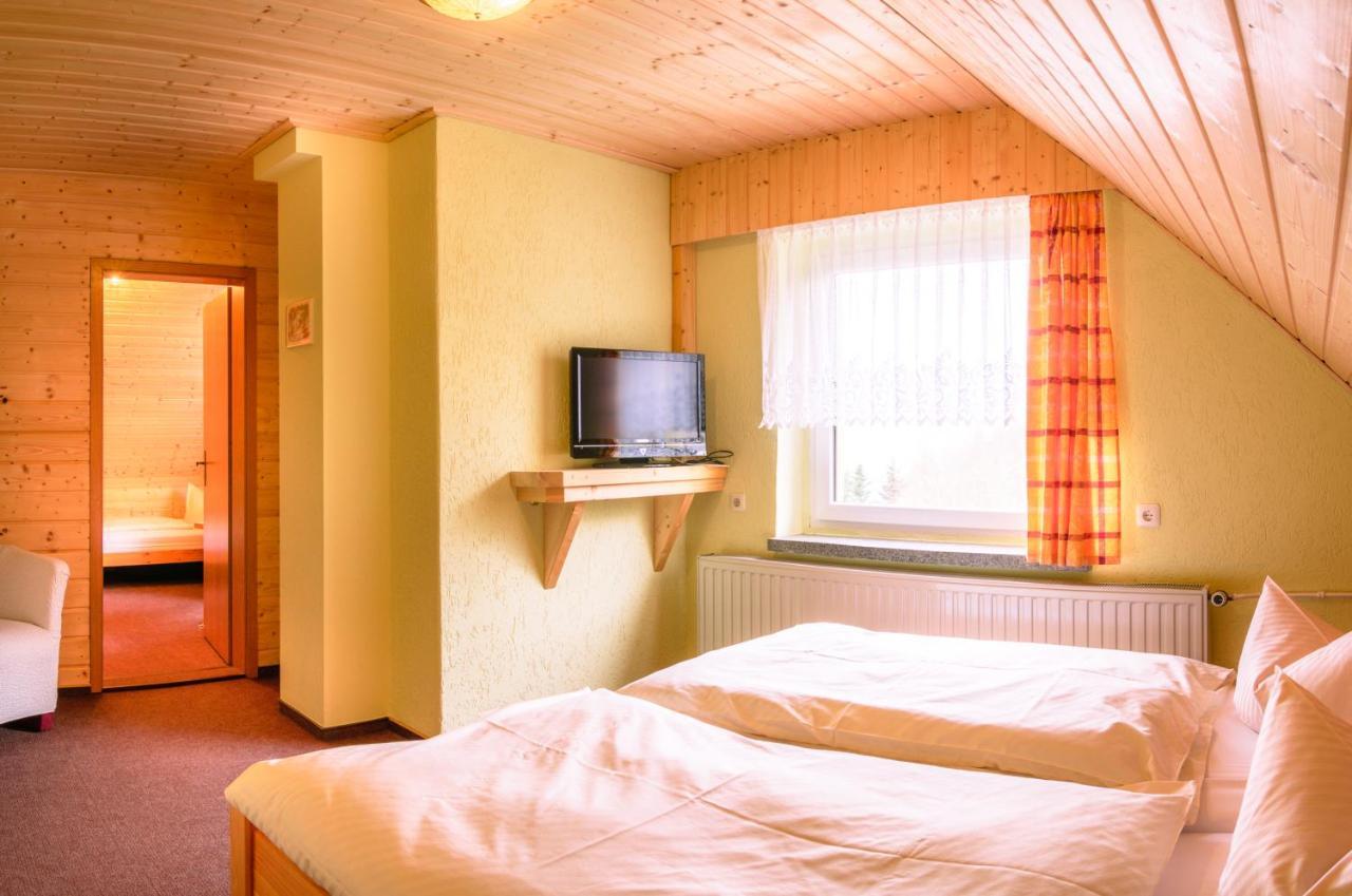 Ferienhotel Goldhuebel Neuhausen  Exteriér fotografie